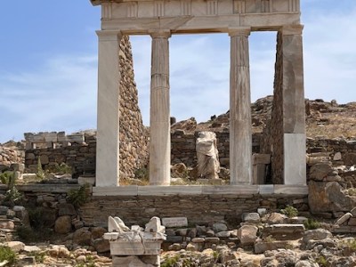 Delos, island of&nbsp;Isis